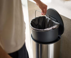 Arc™ 30L Easy-push Pedal Bin Starter Set